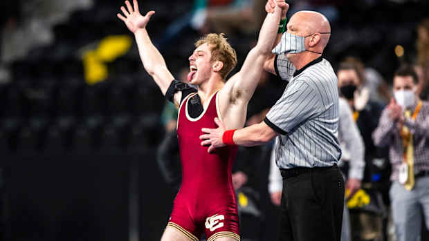 college wrestling